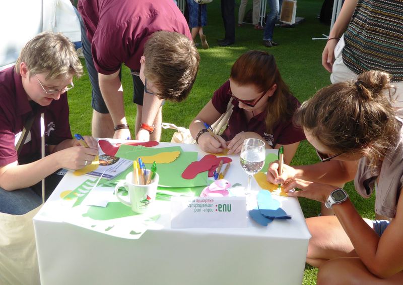 Bild NUA auf der Woche der Umwelt – 12.000 Besucherinnen und Besucher – Jugendliche begeistern mit Umweltengagement